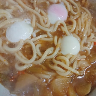 温泉玉子入りの煮込みうどん